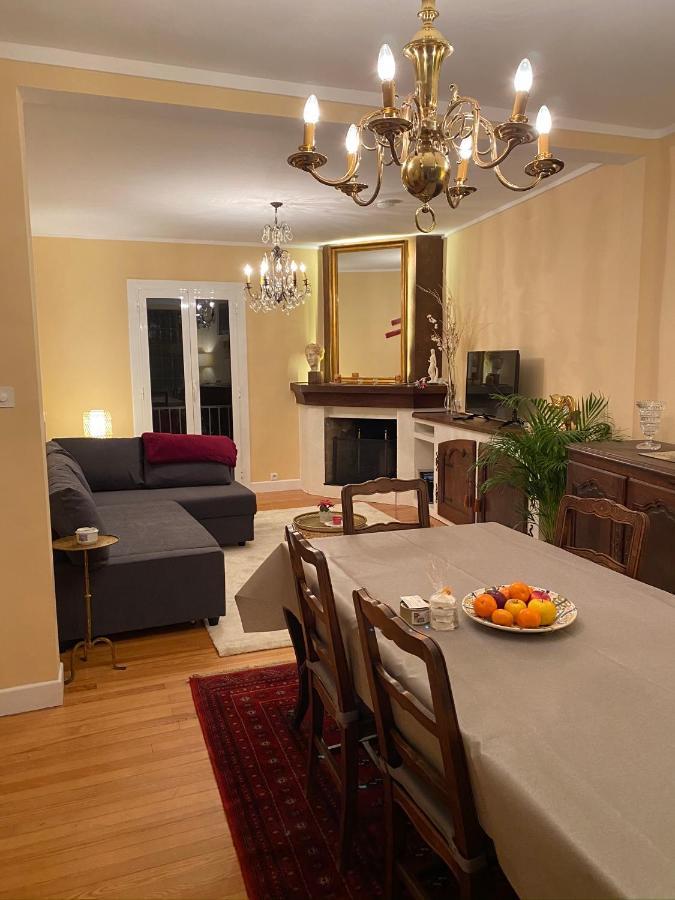 Chez Helene 3 Etoiles, Labellise Disabled Pmr,Pour 4 Personnes Chiens Bienvenus-Pet Friendly Appartement Bourg-Madame Buitenkant foto