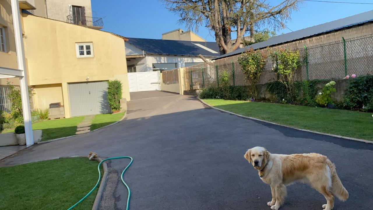 Chez Helene 3 Etoiles, Labellise Disabled Pmr,Pour 4 Personnes Chiens Bienvenus-Pet Friendly Appartement Bourg-Madame Buitenkant foto